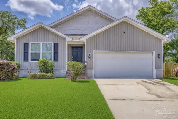 5886 Blackhorse Cir, Pensacola, FL 32526