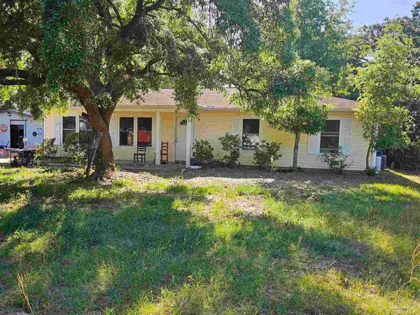 2025 Church St, Gulf Breeze, FL 32563