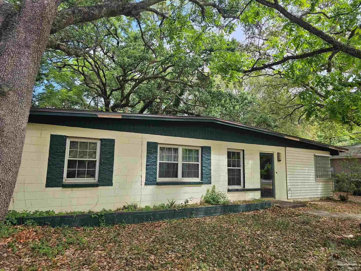 708 Vendee Ln, Pensacola, FL 32505 - #1