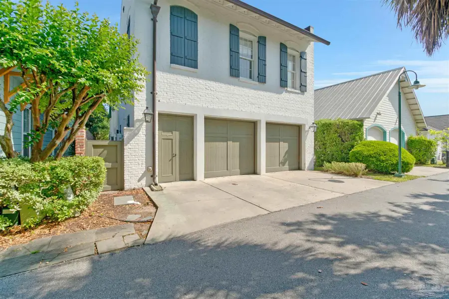 513 E Romana St, Pensacola, FL 32502 - #2