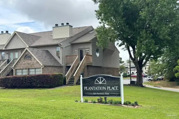 7150 Plantation Rd #428, Pensacola, FL 32504