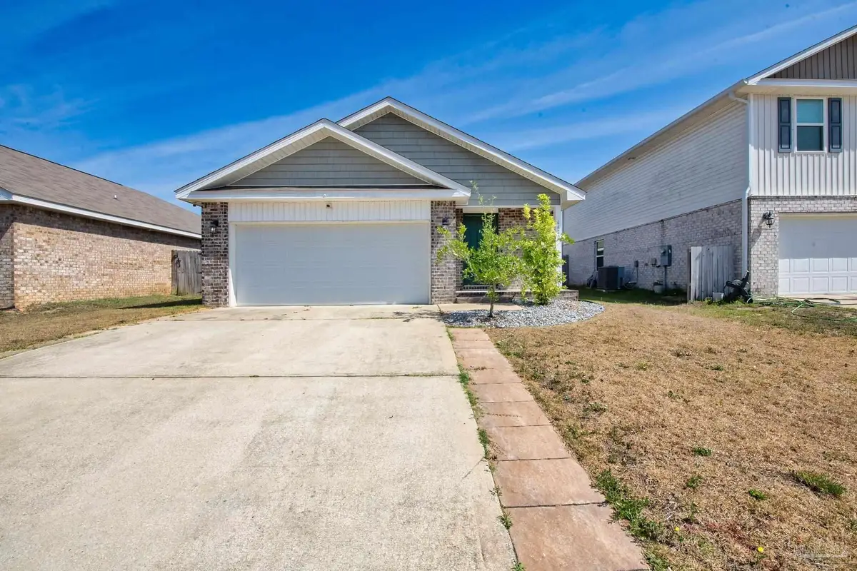 6480 Churchill Cir, Milton, FL 32583 - #1