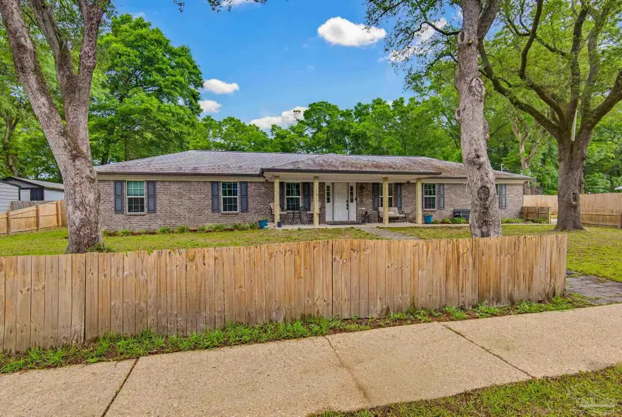 6628 Hinote St, Milton, FL 32570 - #2