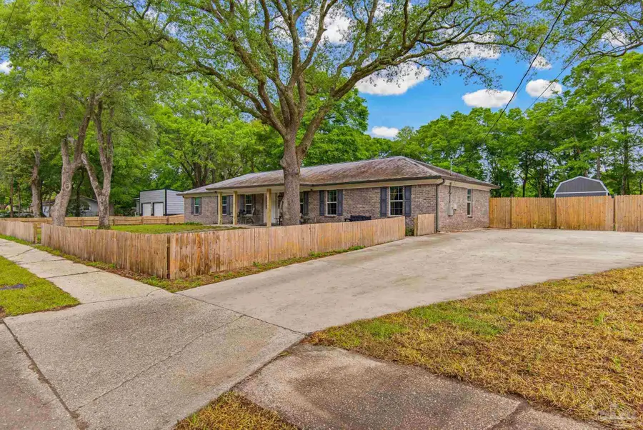 6628 Hinote St, Milton, FL 32570 - #3