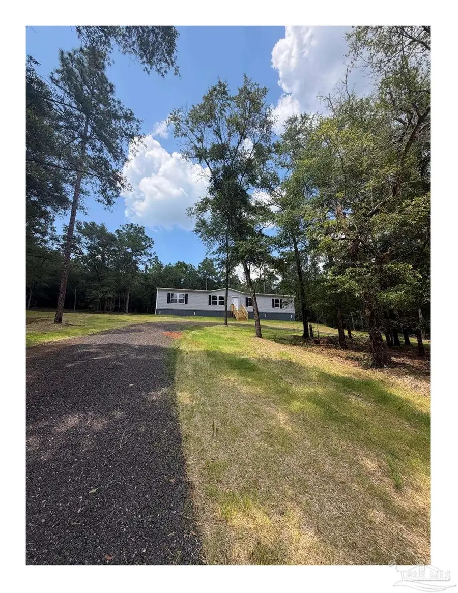 11226 N Lakeview Dr, Milton, FL 32583 - #3