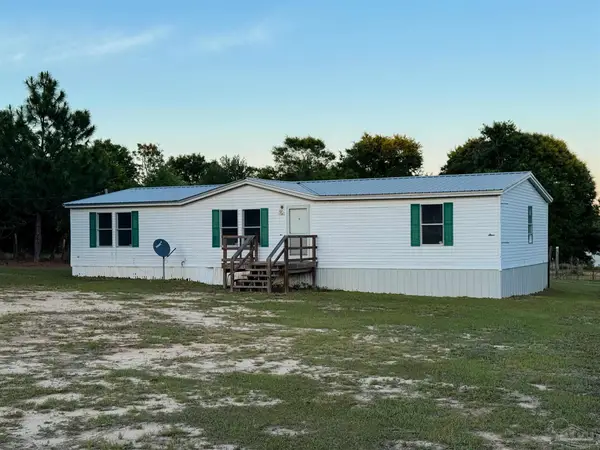 5180 Phoenix Dr, Milton, FL 32583