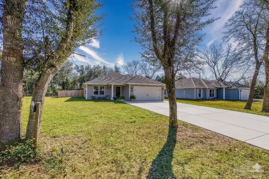 4758 W Lynn Dr, Milton, FL 32583 - #2