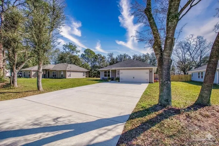 4758 W Lynn Dr, Milton, FL 32583 - #3