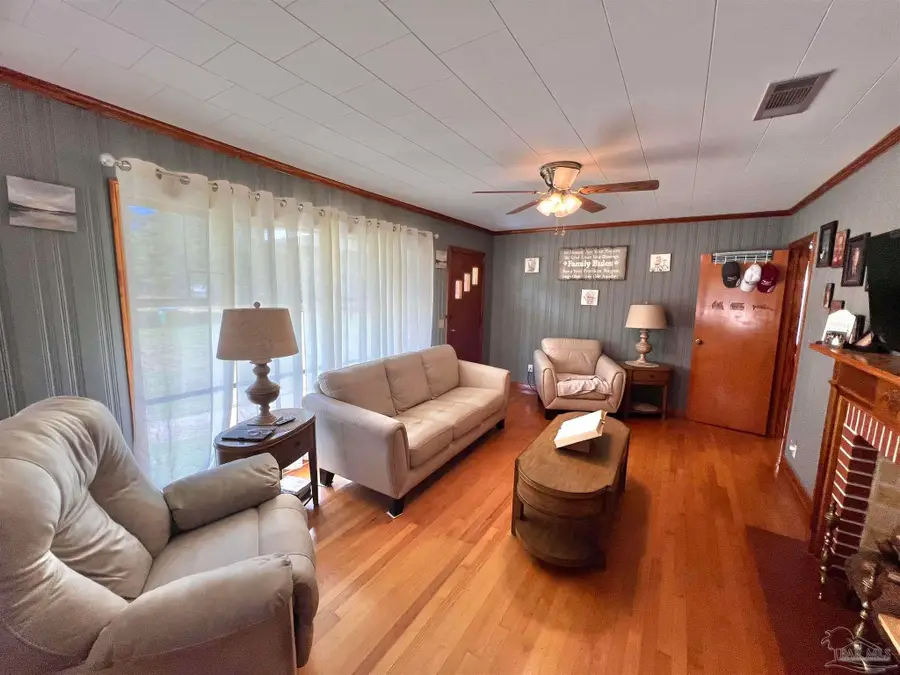 707 E Horner St, Atmore, AL 36502 - #2