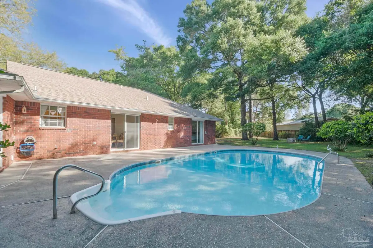 5708 Bentley Cir, Milton, FL 32570 - #1