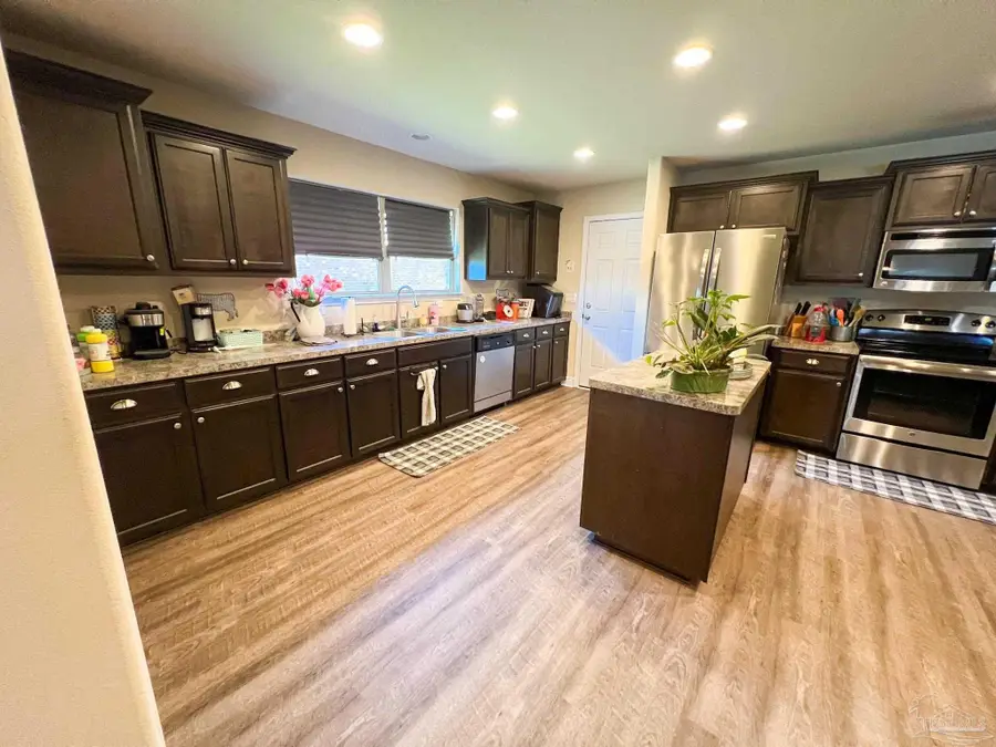 5573 Hannah St, Milton, FL 32570 - #2