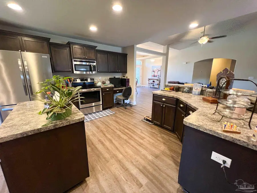 5573 Hannah St, Milton, FL 32570 - #3