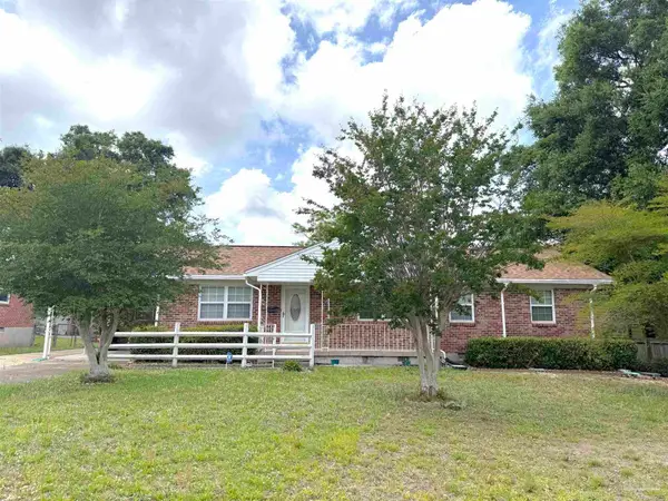 744 Boxwood Dr, Pensacola, FL 32503