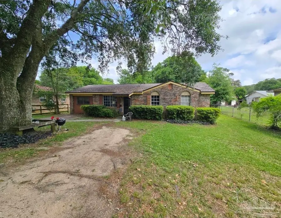 204 Tower Dr, Pensacola, FL 32534 - #2