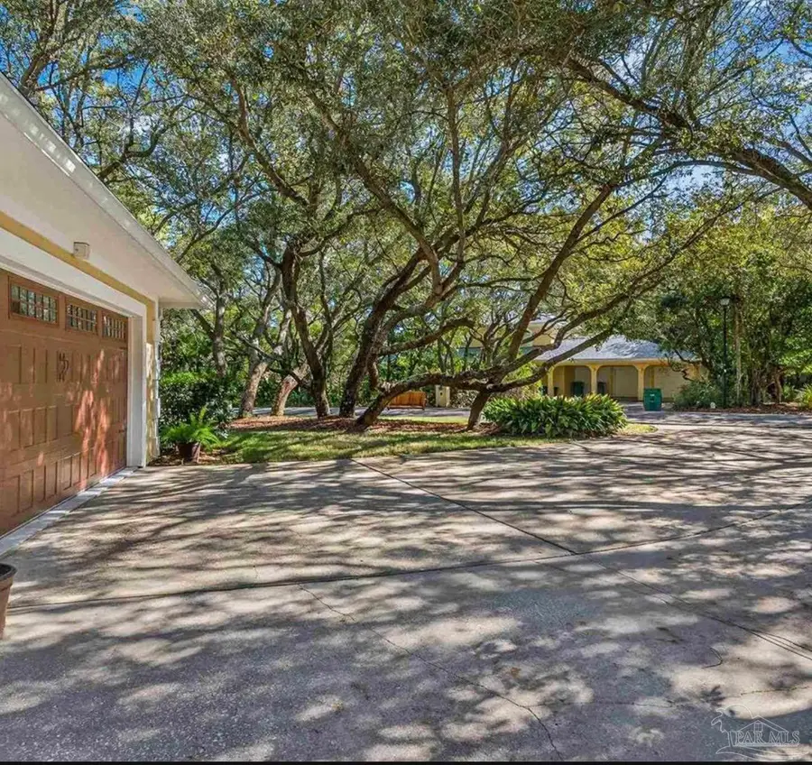6 Fairpoint Pl, Gulf Breeze, FL 32561 - #2
