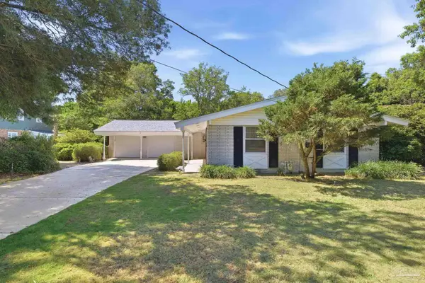 3 Breeze St, Gulf Breeze, FL 32561