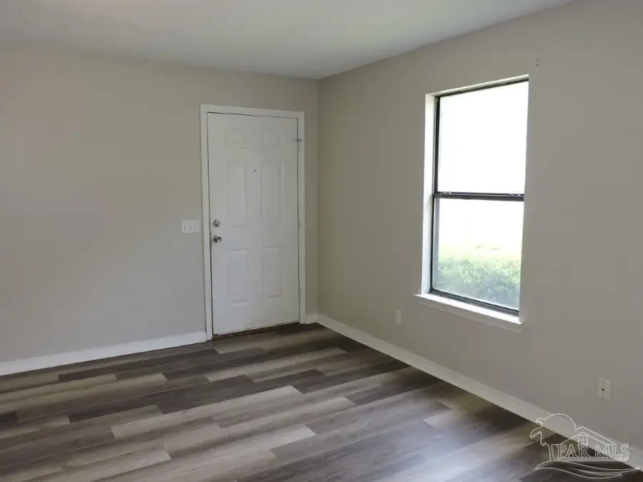 5525 Woodsman Ct, Pensacola, FL 32506 - #3