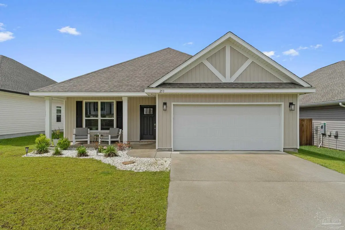 253 Camellia Dr, Cantonment, FL 32533 - #1