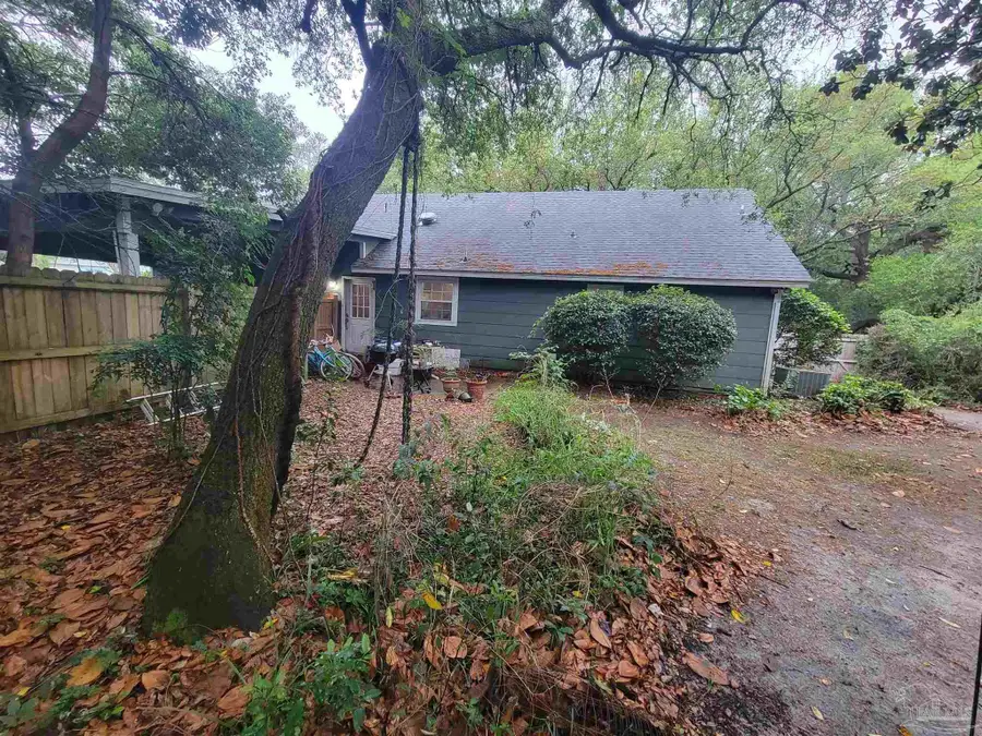 2811 Whisper Oaks Dr, Gulf Breeze, FL 32563 - #2