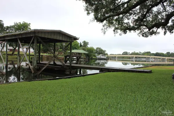 201 Thayer Ave, Pensacola, FL 32507
