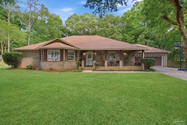 5481 Rowe Trl, Pace, FL 32571