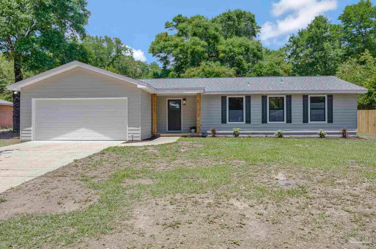 5141 Westport Dr, Milton, FL 32571 - #1