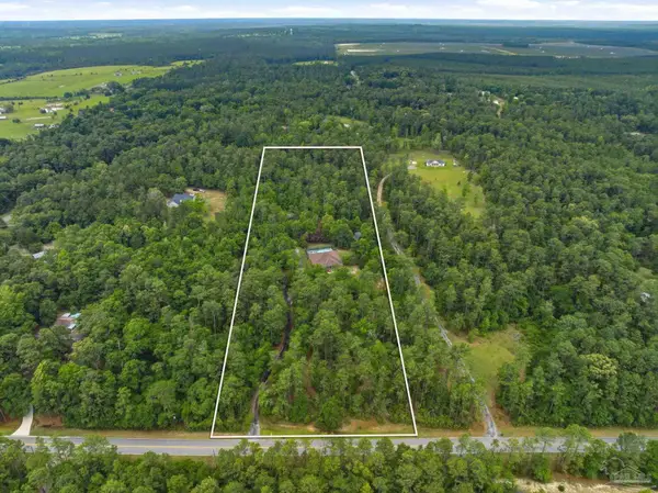5111 Pilgrim Trl W, Molino, FL 32577