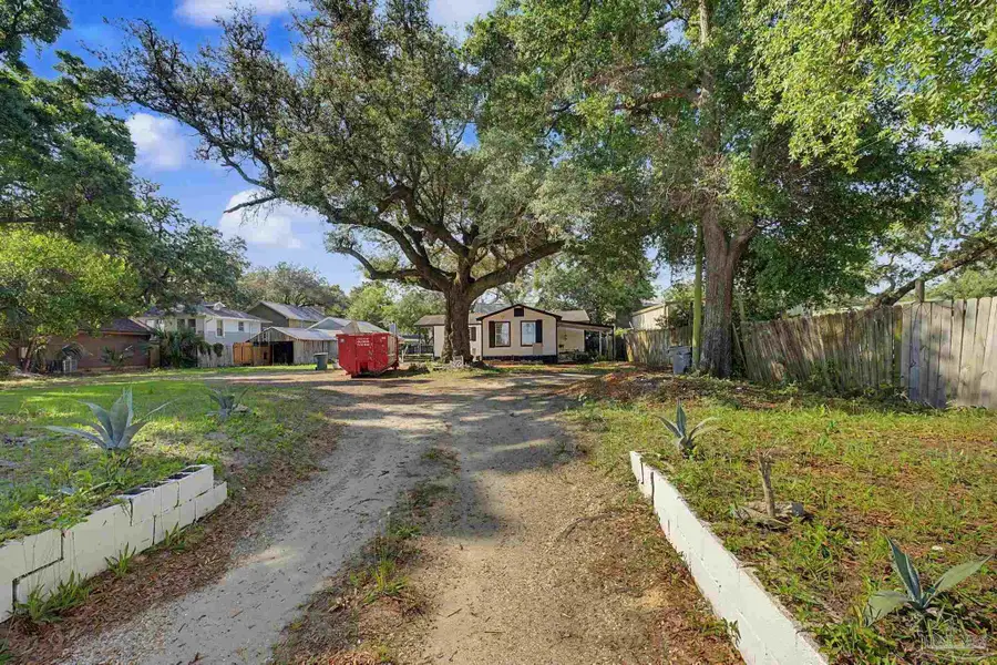 3205 Barrancas Ave, Pensacola, FL 32507 - #3