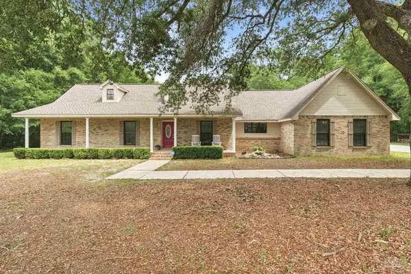 6000 Cheyenne Dr, Milton, FL 32570