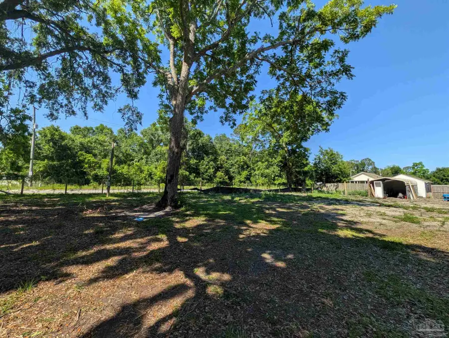 826 Bartow Ave, Pensacola, FL 32507 - #3
