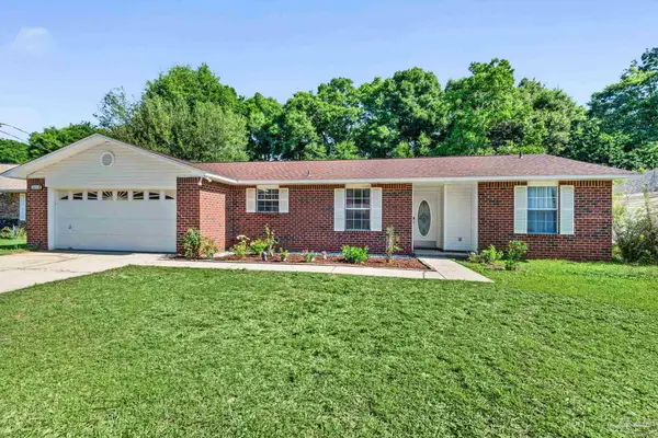5475 Chantilly Cir, Milton, FL 32583