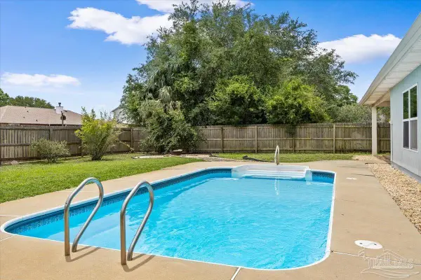 5464 Grande Lagoon Ct, Pensacola, FL 32507