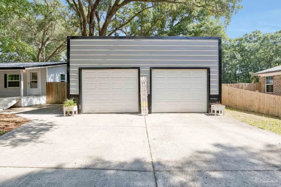 6622 Hinote St, Milton, FL 32570 - #3