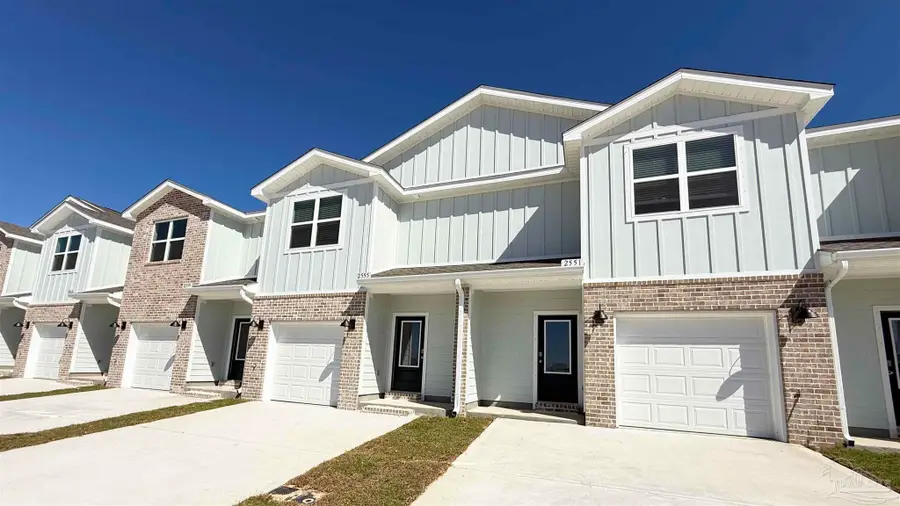 2371 Cliff Hollow Cir, Gulf Breeze, FL 32563 - #2