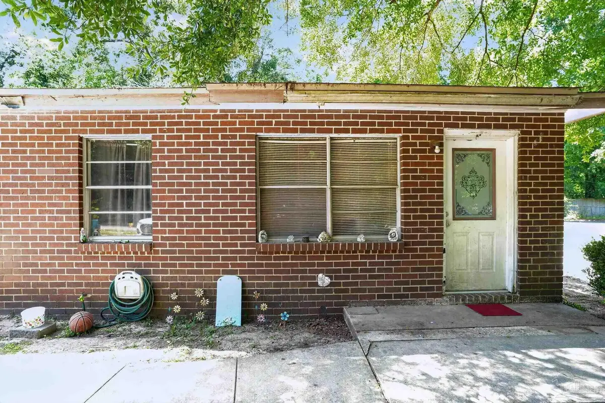 8641 Fab St, Pensacola, FL 32514 - #1