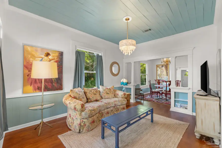 1323 N 6th Ave, Pensacola, FL 32503 - #2