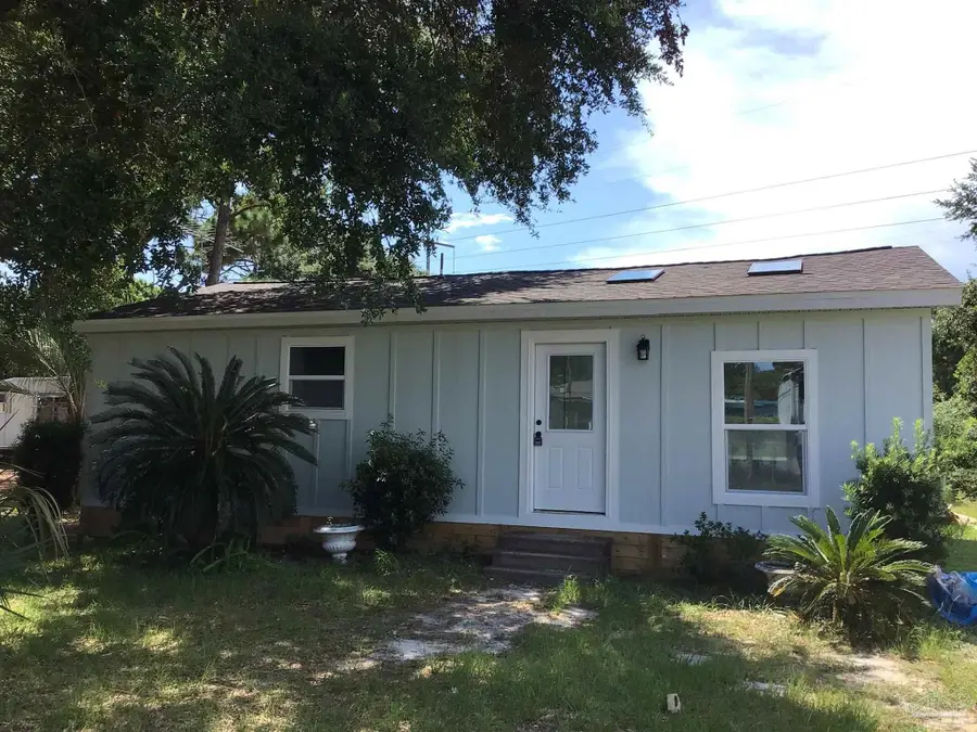 6029 Capitol Dr, Gulf Breeze, FL 32563 - #2