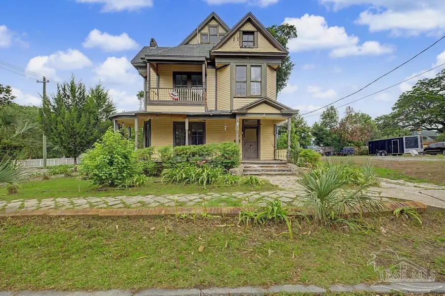 222 W Jackson St, Pensacola, FL 32501 - #2