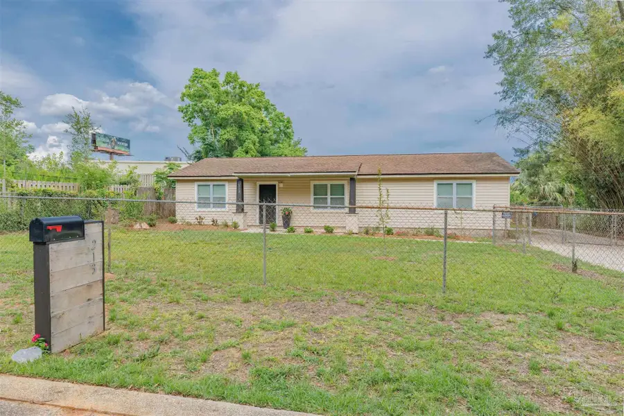 213 Tyson St, Pensacola, FL 32506 - #3