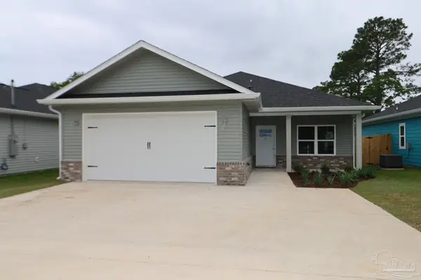 2151 Paloma St, Navarre, FL 32566