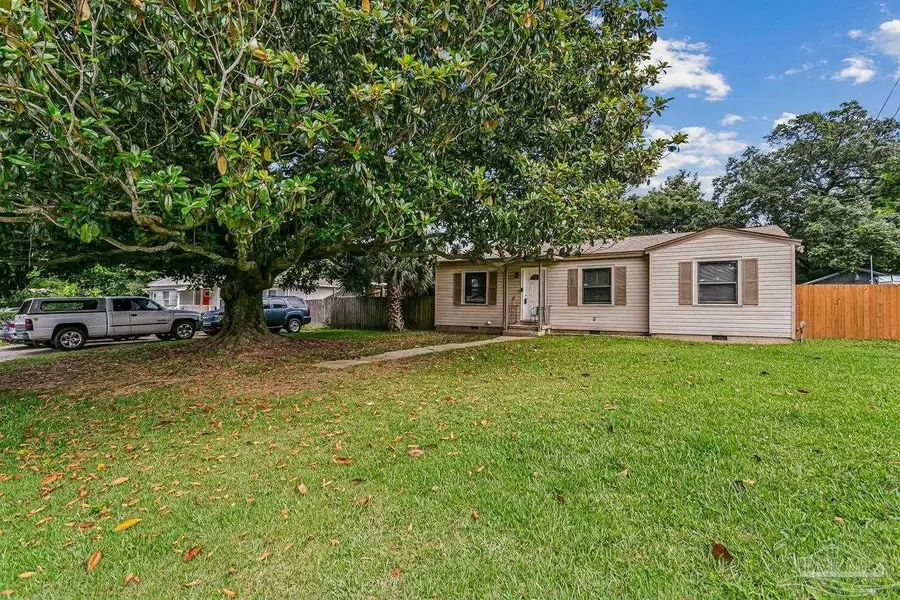 4904 Birch Ave, Pensacola, FL 32506 - #2