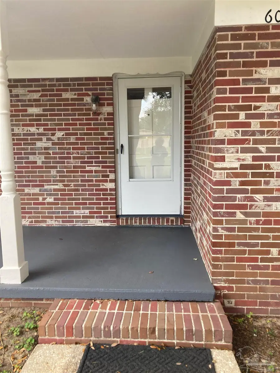 6001 Nashville Ave, Pensacola, FL 32526 - #2