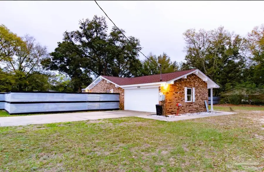 6036 Oakwood Dr, Milton, FL 32570 - #2