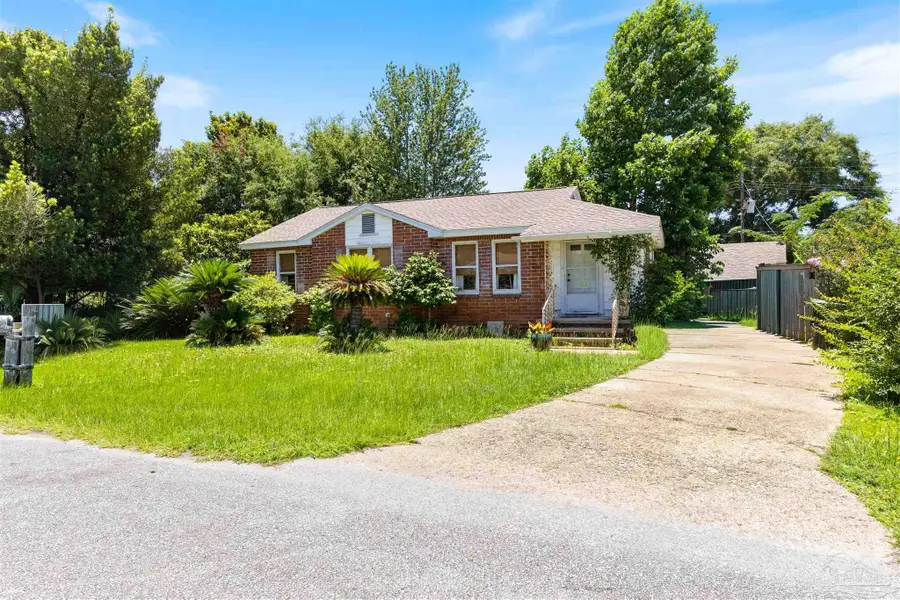 215 Berry Rd, Pensacola, FL 32507 - #2
