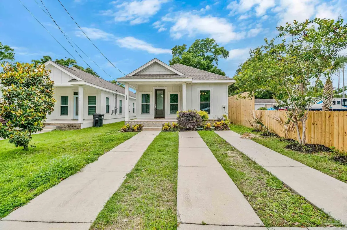 241 N H St, Pensacola, FL 32502 - #1