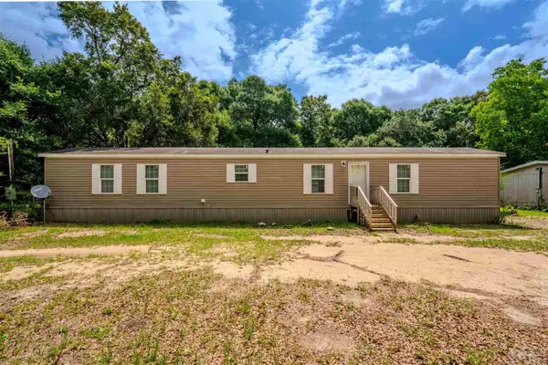 4478 Oak Forest Dr, Milton, FL 32583