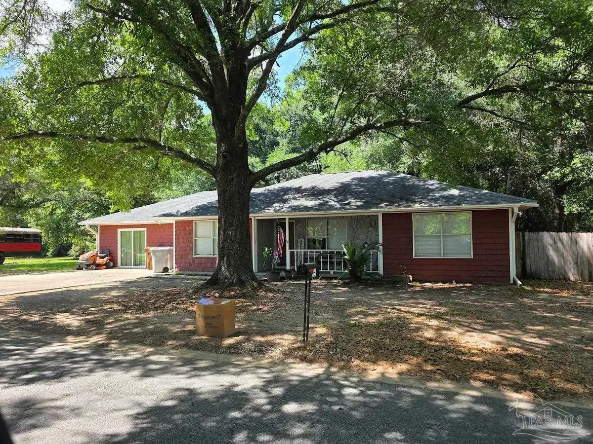 6358 Dixie Rd, Milton, FL 32570 - #1
