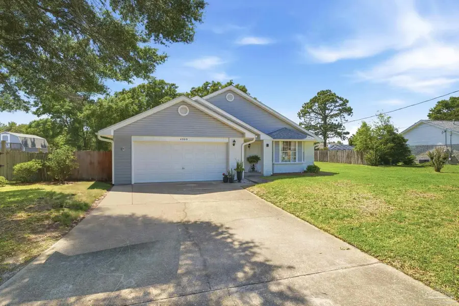 4909 Alvin Dr, Pensacola, FL 32507 - #3