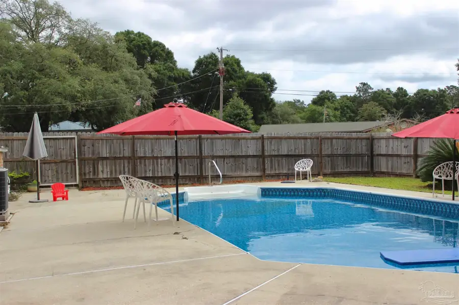6284 Starhill Dr, Milton, FL 32570 - #2