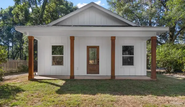 3914 Thornton St, Milton, FL 32571
